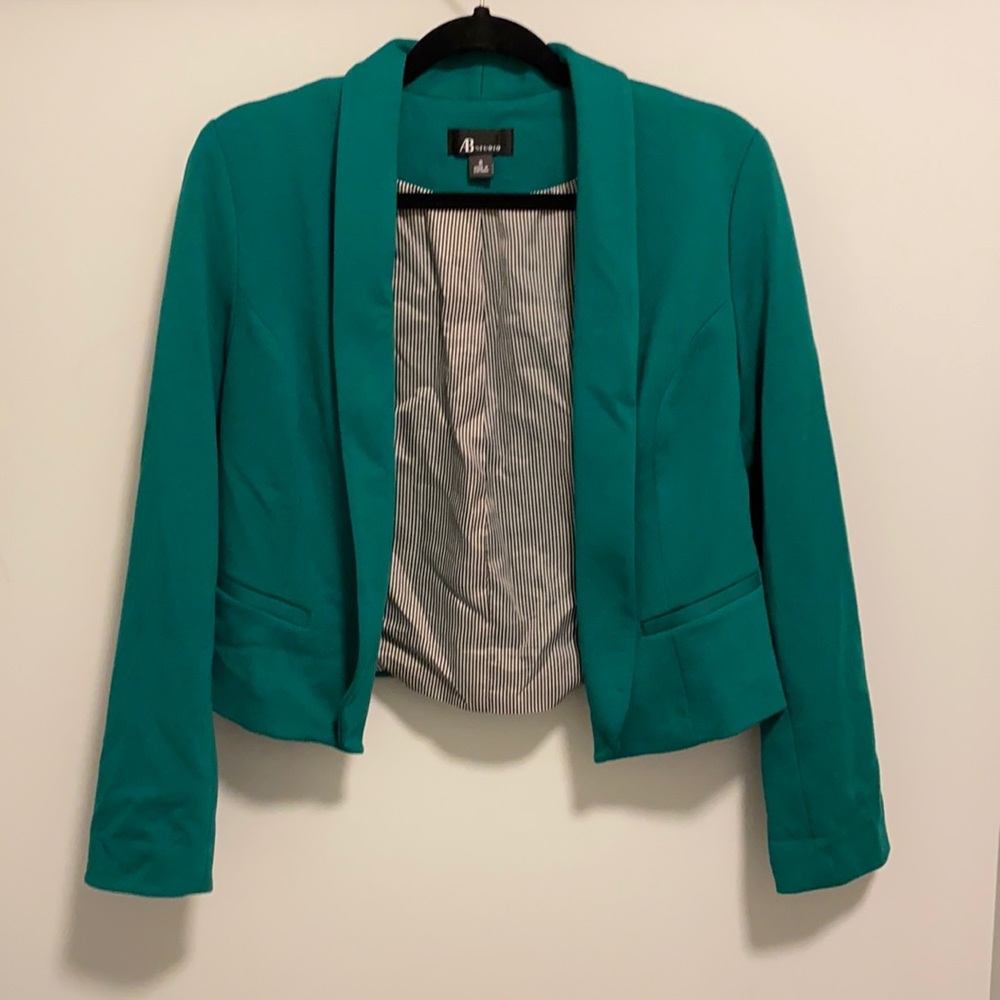 Green Cropped Blazer